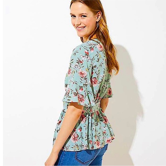 Loft Floral Flutter Sleeve Wrap Top Size Medium - Picture 2 of 6
